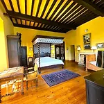 Exceptional Xviicastle In Dordogne Golden Triangle Villa