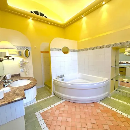 Exceptional Xviicastle In Dordogne Golden Triangle Vila Urval