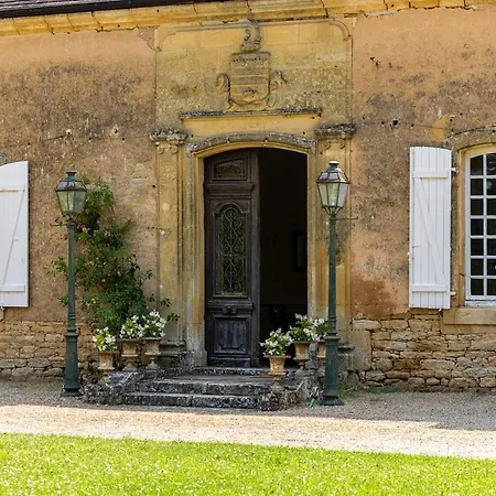 Exceptional Xviicastle In Dordogne Golden Triangle Vila