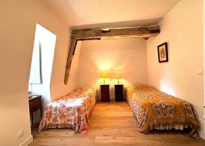 Exceptional Xviicastle In Dordogne Golden Triangle