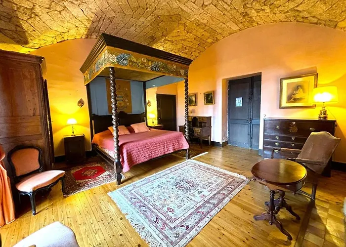 Exceptional Xviicastle In Dordogne Golden Triangle *
