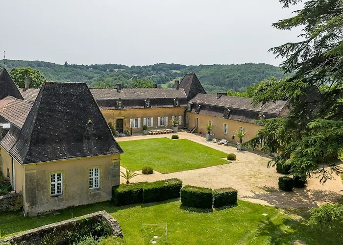 Exceptional Xviicastle In Dordogne Golden Triangle